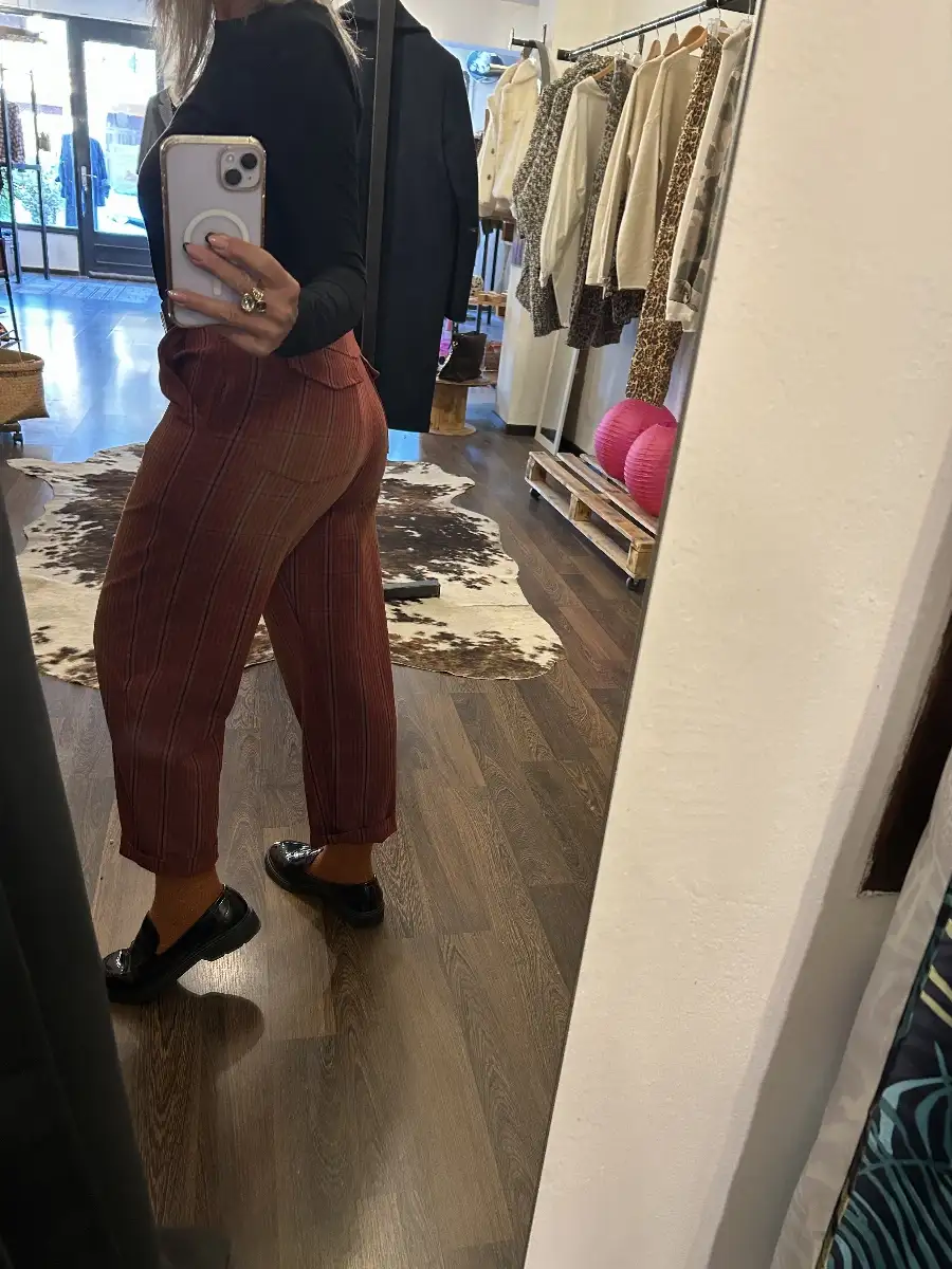 Pantalon bordeaux Éléonore