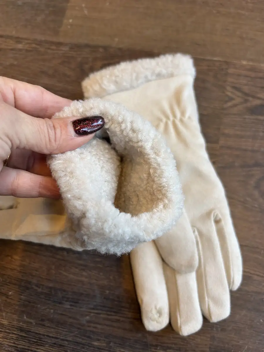 Gants fourré coloris craie