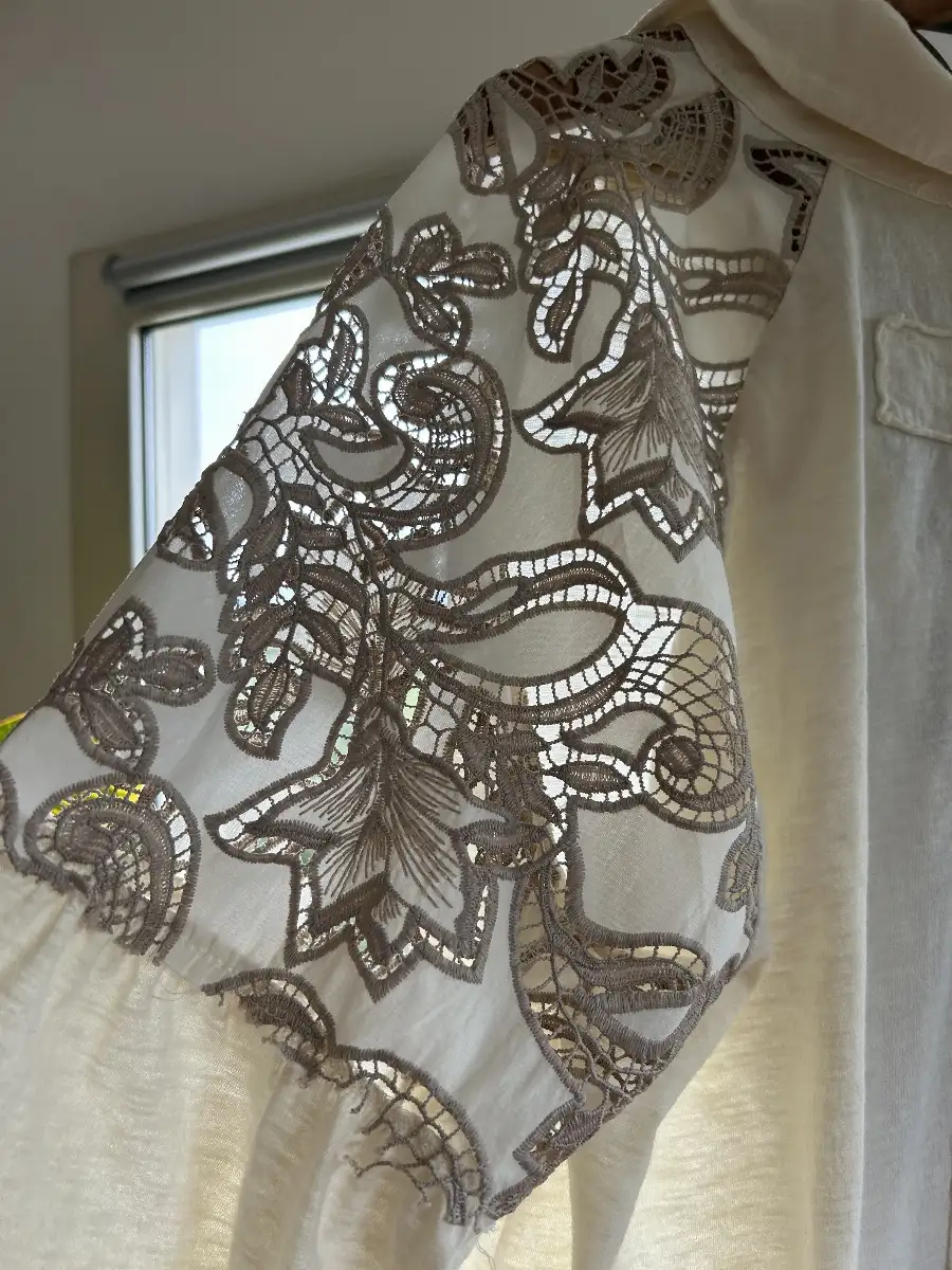 Blouse écrue brodée spoon