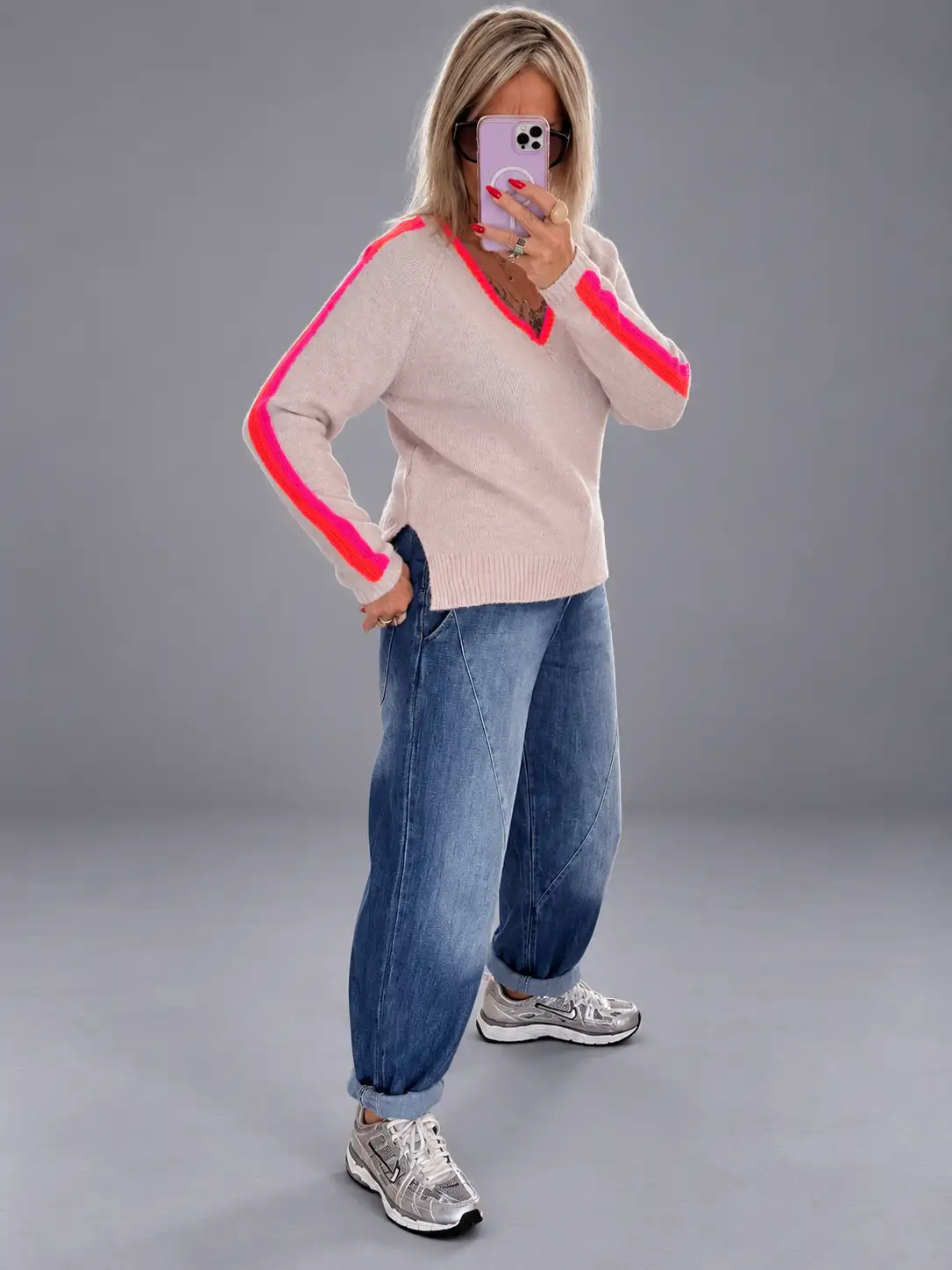 Pull rose Ivana